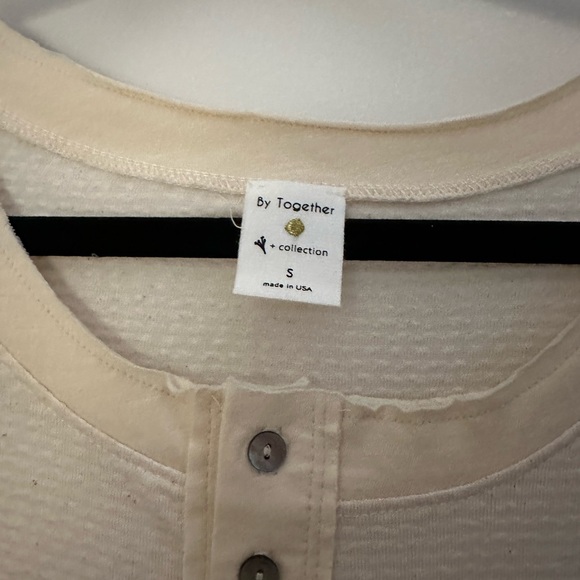 By Together flowy Tunic Top - Picture 3 of 6